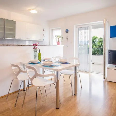 Stasic Daire Vrbnik (Primorje-Gorski Kotar)