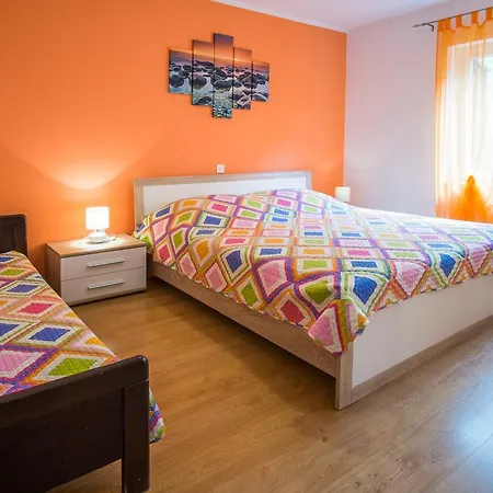 Stasic Vrbnik (Primorje-Gorski Kotar)